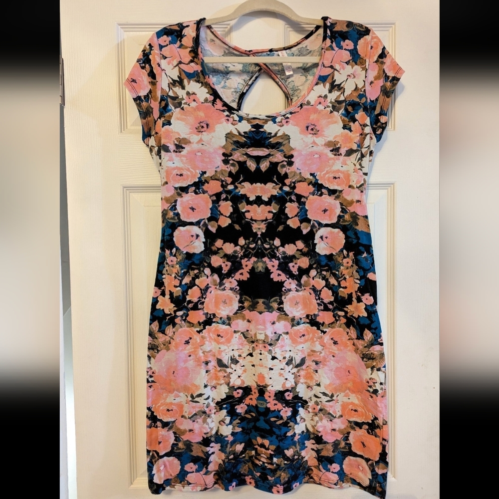 Xhilaration Modern Floral Bodycon Dress
